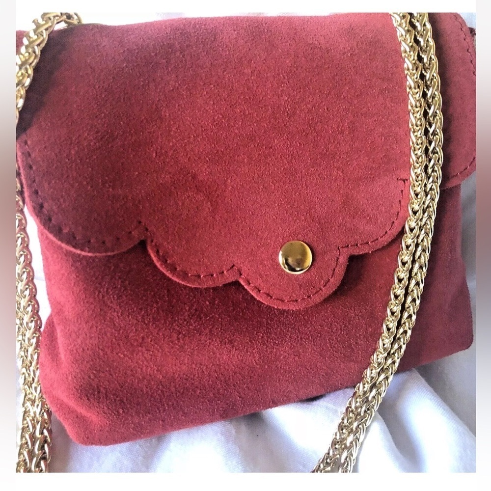 Genuine Suede Shoulder bag Red Scalloped Gold Chain Strap Italy